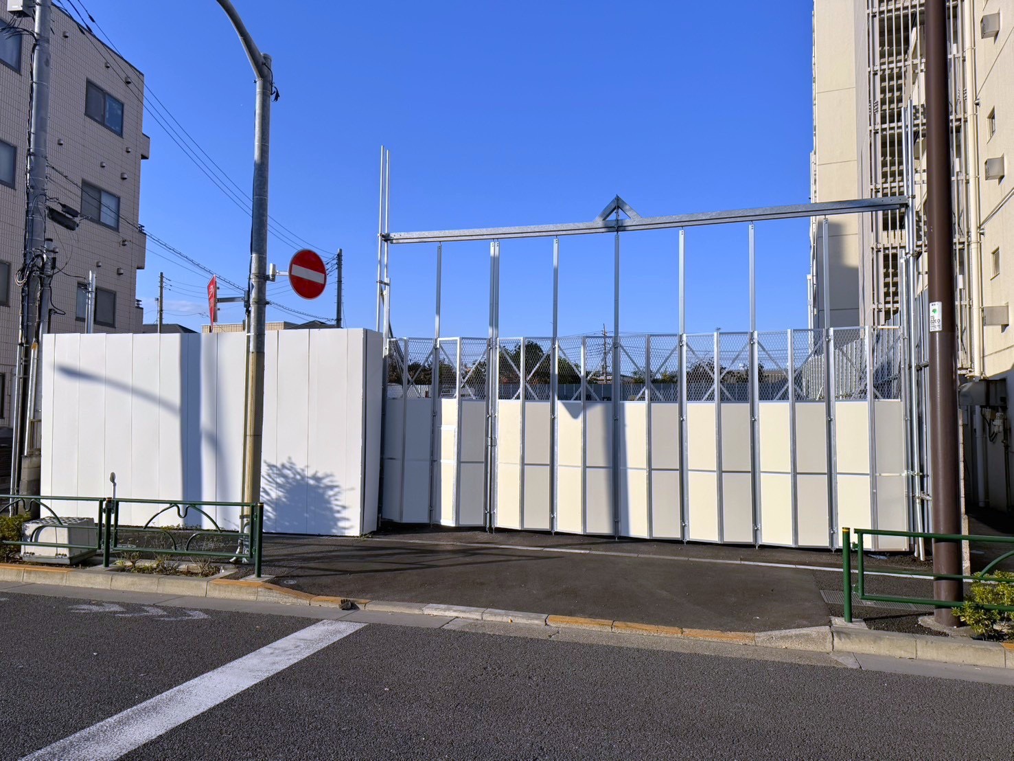 《鹿浜2号モータープール》